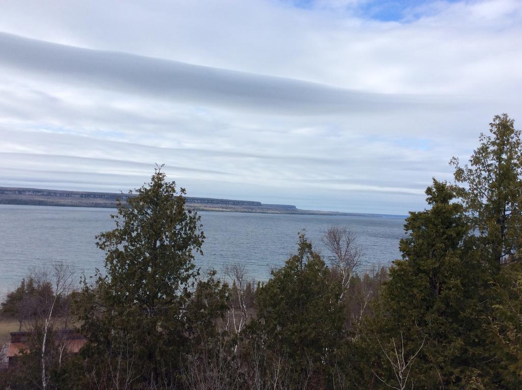 N' This On The Bay -Vacation Suite Wiarton Esterno foto
