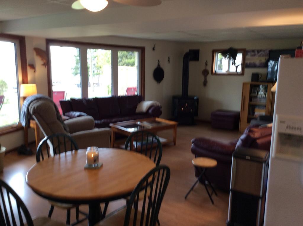N' This On The Bay -Vacation Suite Wiarton Esterno foto