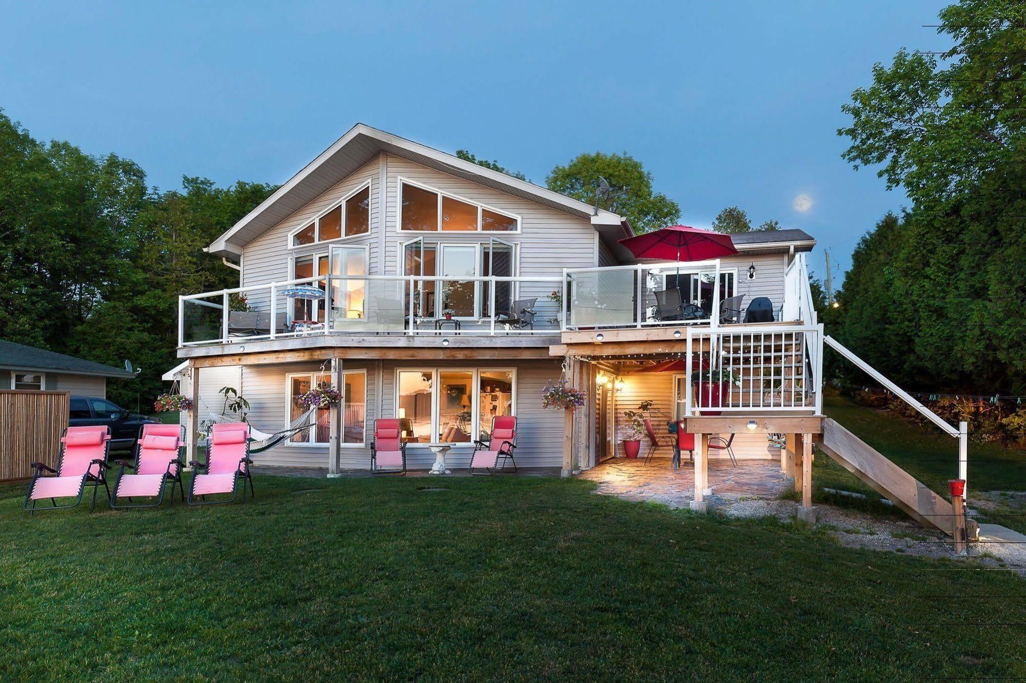 N' This On The Bay -Vacation Suite Wiarton Esterno foto