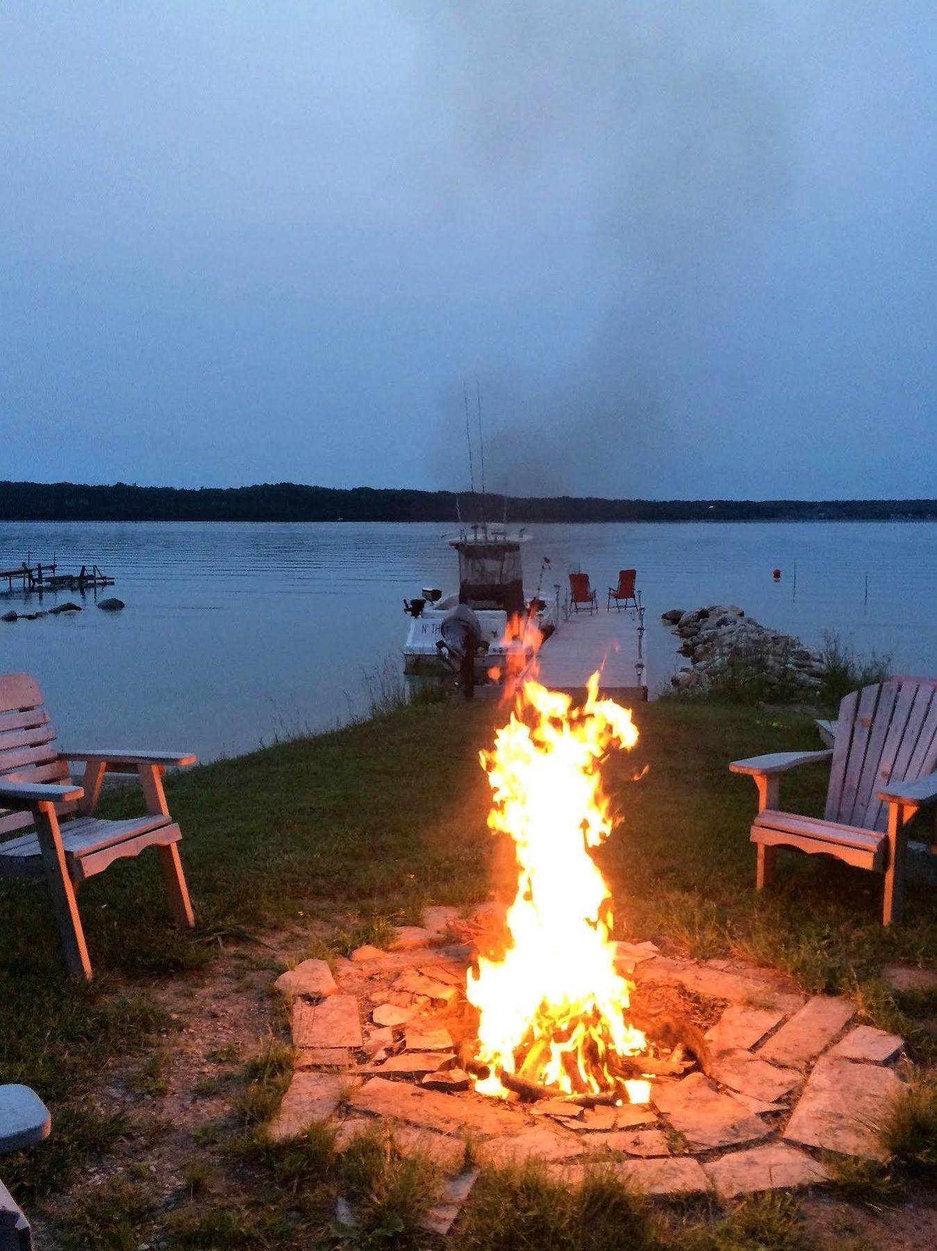 N' This On The Bay -Vacation Suite Wiarton Esterno foto