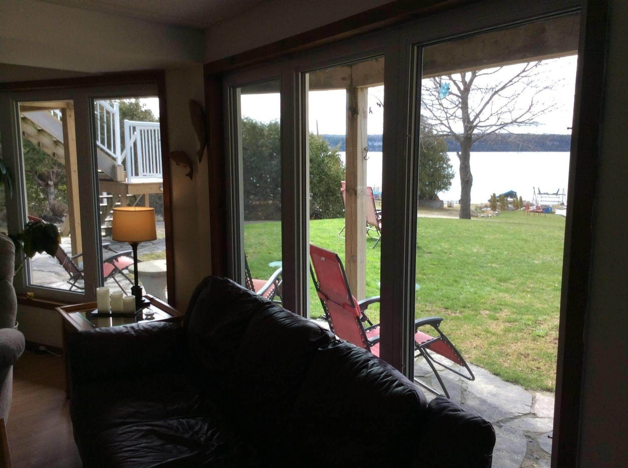 N' This On The Bay -Vacation Suite Wiarton Esterno foto
